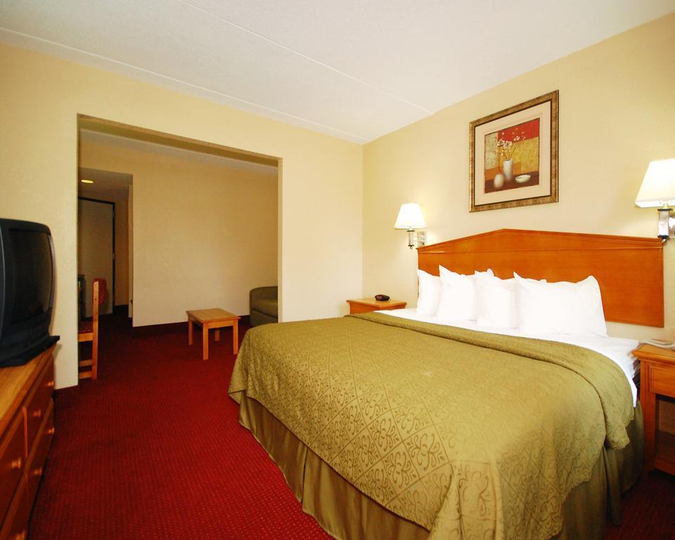 Quality Inn Selma Bagian luar foto
