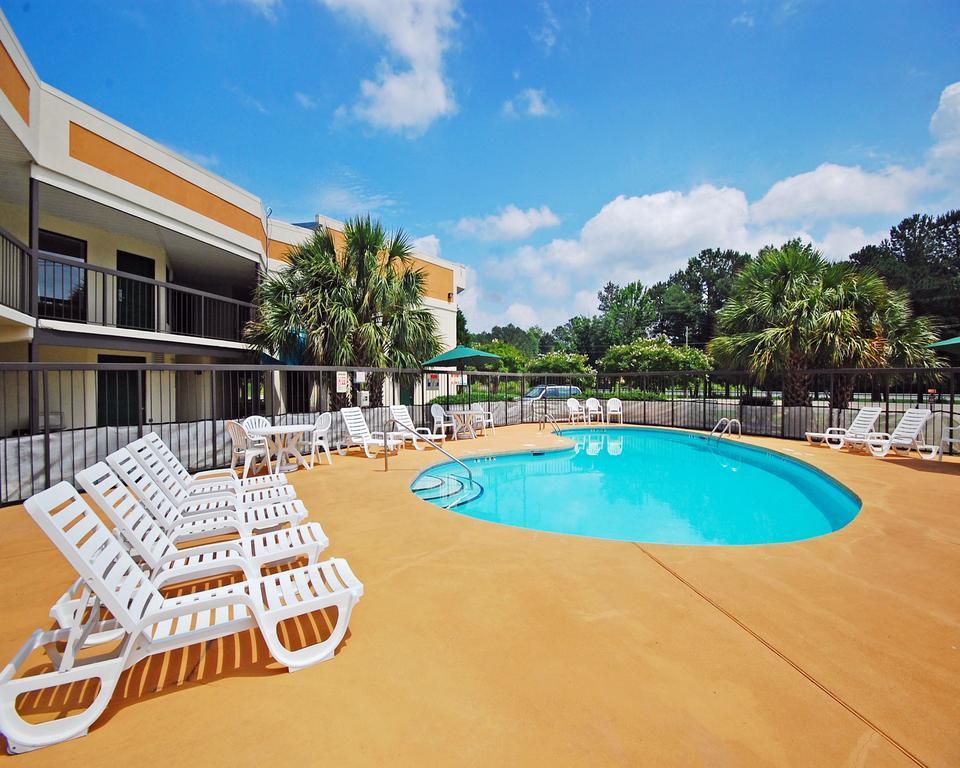 Quality Inn Selma Bagian luar foto
