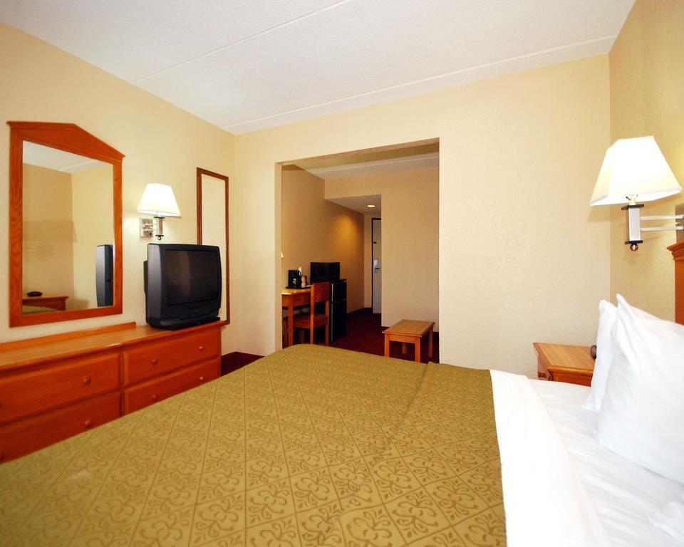 Quality Inn Selma Bagian luar foto