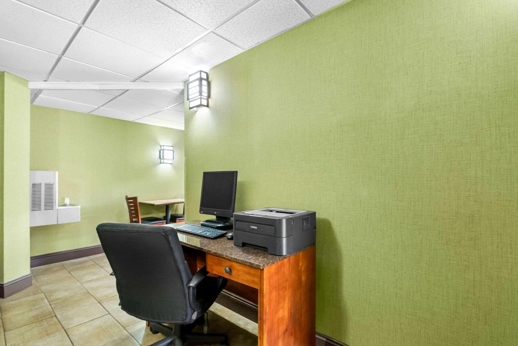 Quality Inn Selma Bagian luar foto