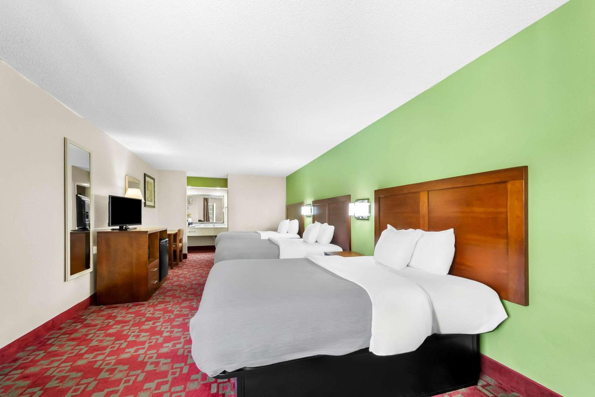 Quality Inn Selma Bagian luar foto