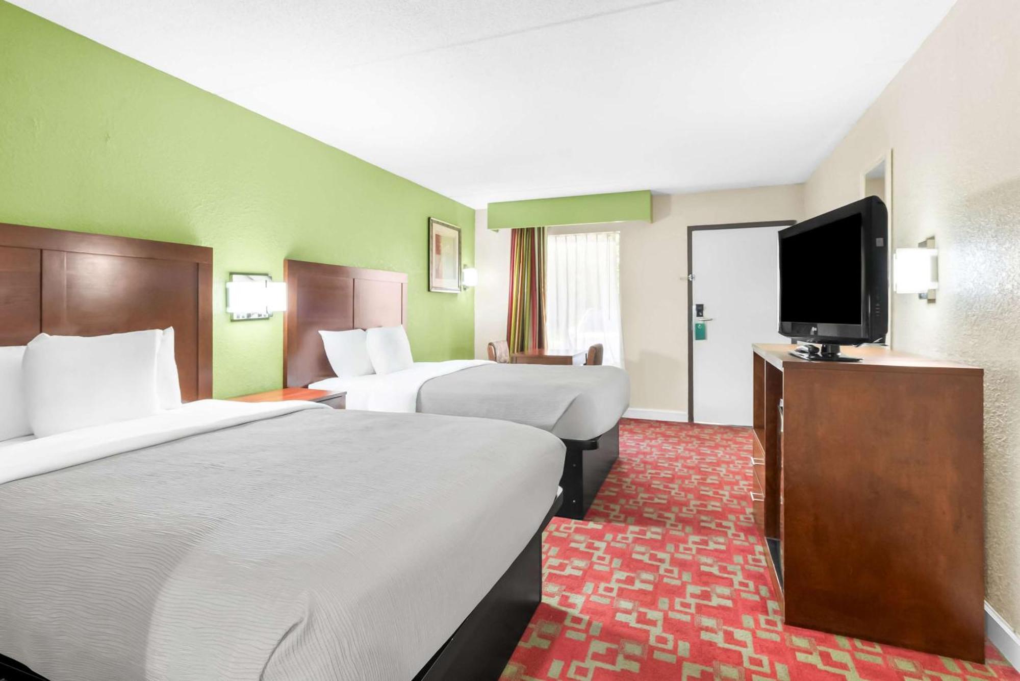 Quality Inn Selma Bagian luar foto