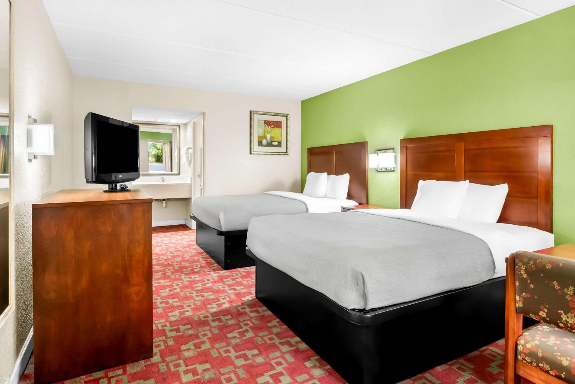Quality Inn Selma Bagian luar foto