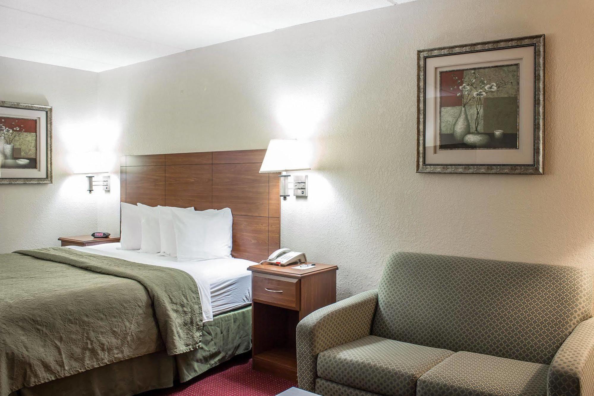 Quality Inn Selma Bagian luar foto